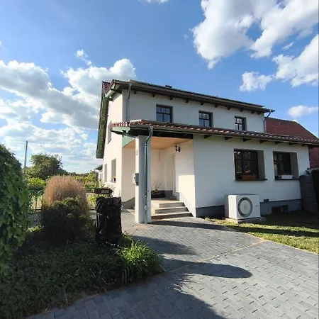 Appartement Modernes Mit 4 Separaten Appartements, Je Mit Vollausgestatteter Kuechenzeile Und Eigenem Bad, 2 Gehminuten Zum Badesee, Garten, Grillplatz, Kinderspielbereich, Hunde Sind Willkommen *