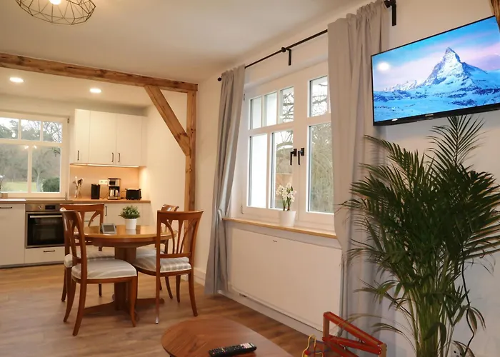 Modernes Mit 4 Separaten Appartements, Je Mit Vollausgestatteter Küchenzeile Und Eigenem Bad, 2 Gehminuten Zum Badesee, Garten, Grillplatz, Kinderspielbereich, Hunde Sind Willkommen Apartamento