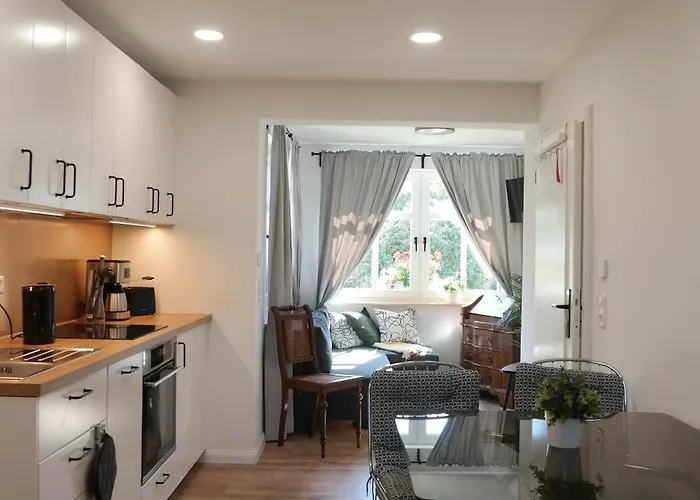 Apartamento Modernes Mit 4 Separaten Appartements, Je Mit Vollausgestatteter Küchenzeile Und Eigenem Bad, 2 Gehminuten Zum Badesee, Garten, Grillplatz, Kinderspielbereich, Hunde Sind Willkommen *