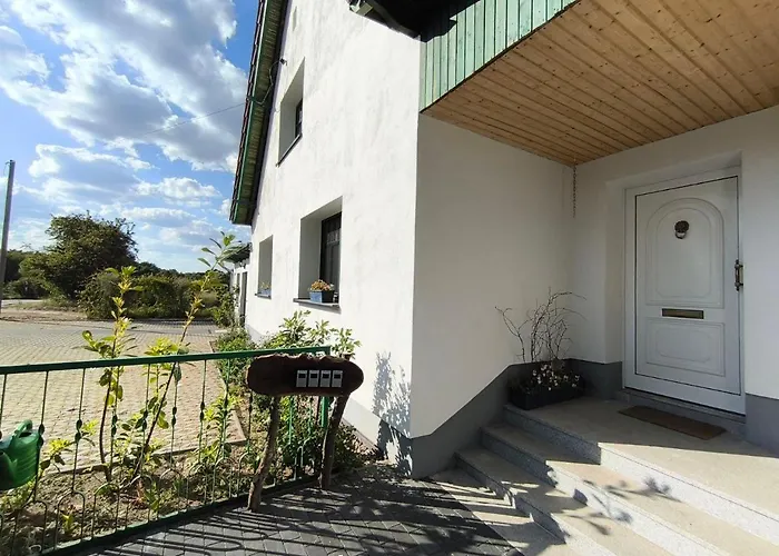 Modernes Mit 4 Separaten Appartements, Je Mit Vollausgestatteter Küchenzeile Und Eigenem Bad, 2 Gehminuten Zum Badesee, Garten, Grillplatz, Kinderspielbereich, Hunde Sind Willkommen Apartamento