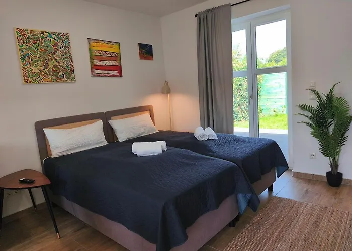 Apartamento Modernes Mit 4 Separaten Appartements, Je Mit Vollausgestatteter Küchenzeile Und Eigenem Bad, 2 Gehminuten Zum Badesee, Garten, Grillplatz, Kinderspielbereich, Hunde Sind Willkommen